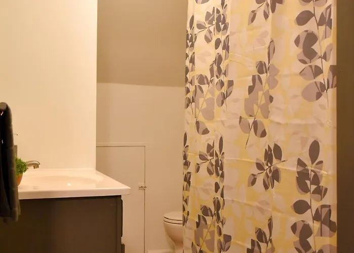 Apartment Unwind In A Bright Comfortable For 3 *